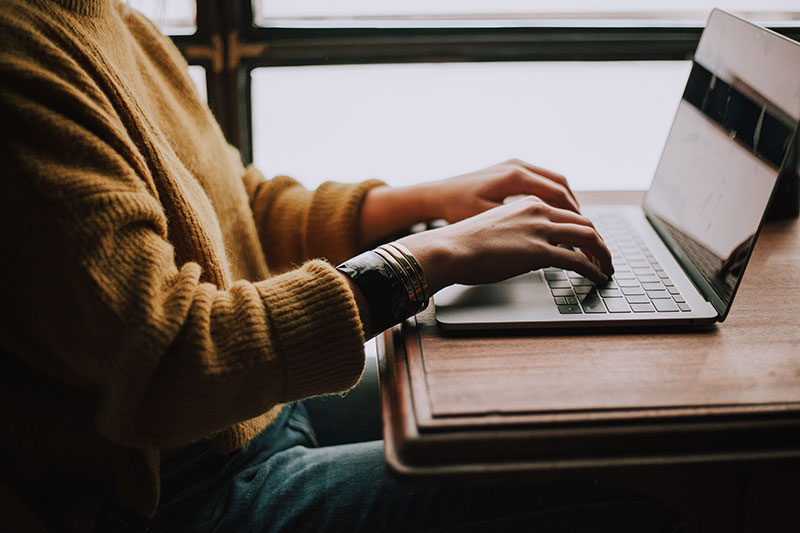 christin-hume-mfB1B1s4sMc-unsplash_sm